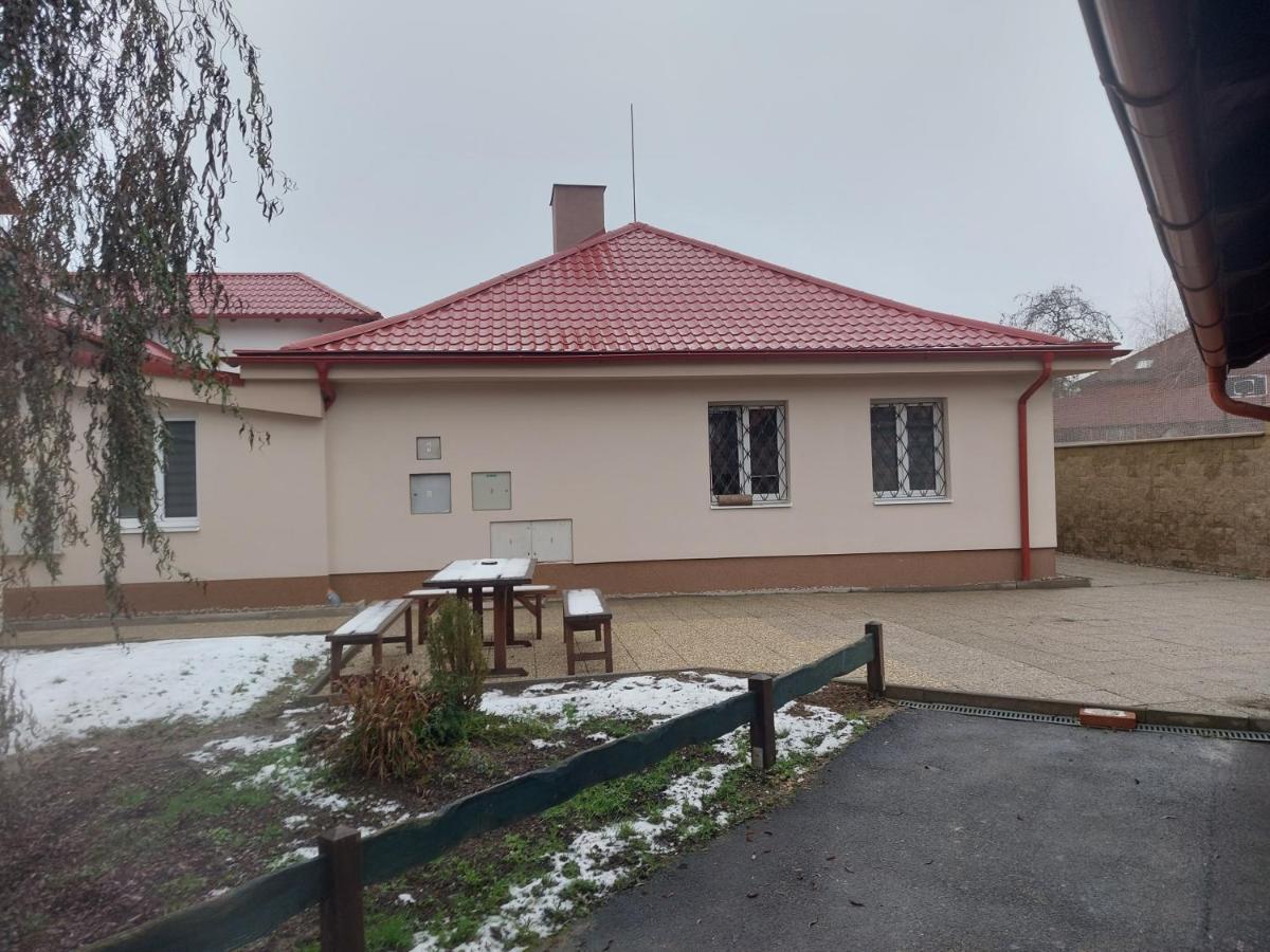 Penzion Tosa Klášterec nad Ohří Dış mekan fotoğraf