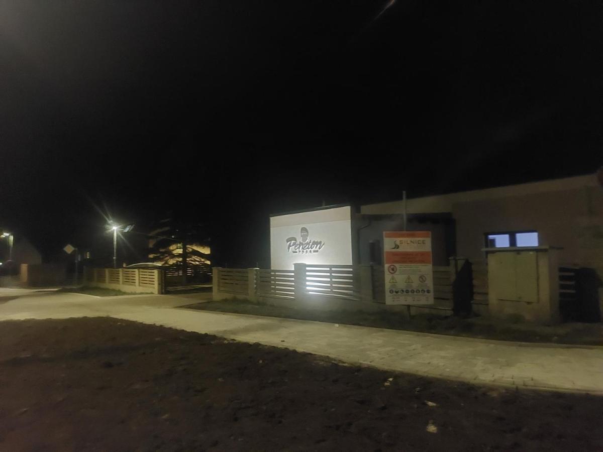 Penzion Tosa Klášterec nad Ohří Dış mekan fotoğraf